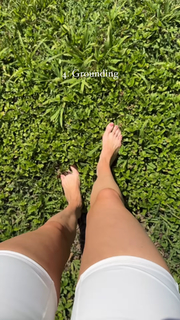 Sanne Vloet feet photo 10