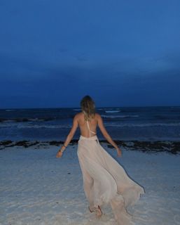 Sanne Vloet feet photo 14