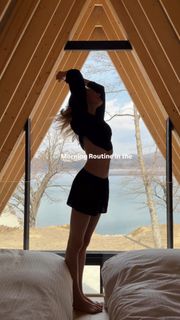 Sanne Vloet feet photo 2