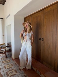 Sanne Vloet feet photo 11