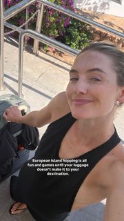 Sanne Vloet feet photo 1