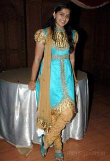 Sanusha feet photo 7