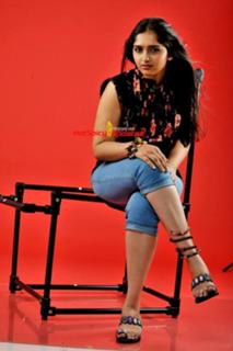 Sanusha feet photo 18