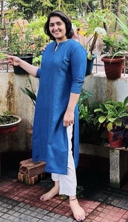 Sanusha feet photo 1