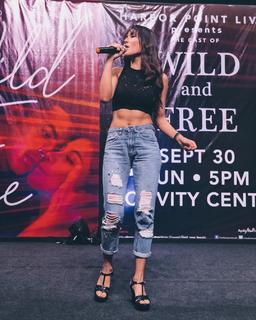 Sanya Lopez feet photo 16