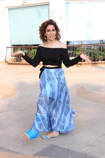 Sanya Malhotra feet photo thumbnail