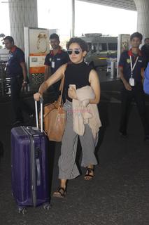 Sanya Malhotra feet photo thumbnail