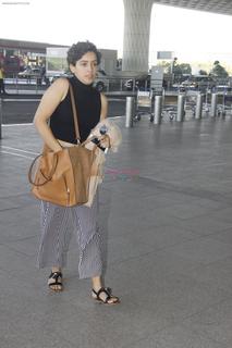 Sanya Malhotra feet photo thumbnail