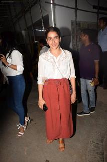 Sanya Malhotra feet photo thumbnail