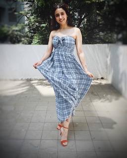 Sanya Malhotra feet photo thumbnail