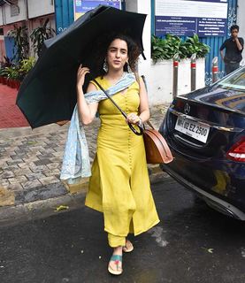Sanya Malhotra feet photo thumbnail