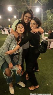 Sanya Malhotra feet photo thumbnail