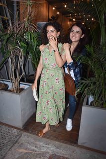 Sanya Malhotra feet photo thumbnail