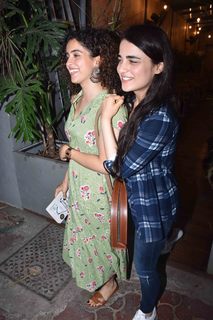 Sanya Malhotra feet photo thumbnail