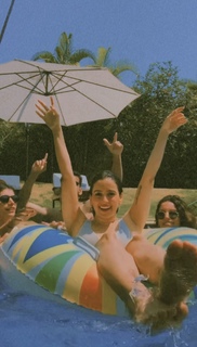 Sanya Malhotra feet photo thumbnail