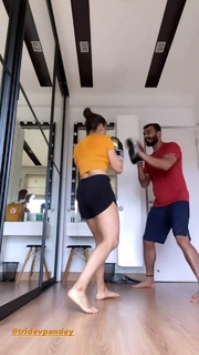 Sanya Malhotra feet photo thumbnail