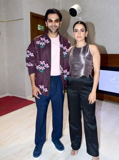 Sanya Malhotra feet photo thumbnail