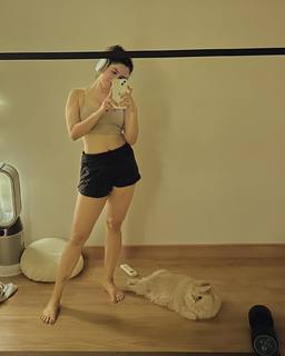 Sanya Malhotra feet photo thumbnail