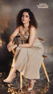 Sanya Malhotra feet photo thumbnail