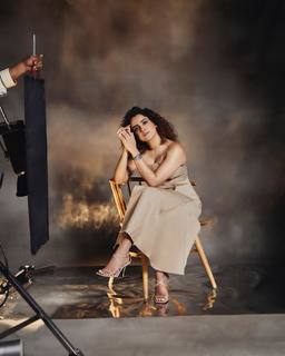 Sanya Malhotra feet photo thumbnail