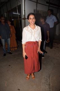 Sanya Malhotra feet photo thumbnail