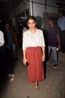 Sanya Malhotra feet photo thumbnail