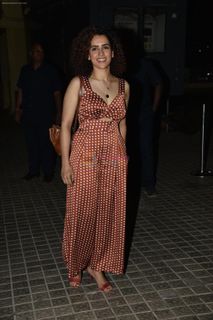 Sanya Malhotra feet photo thumbnail