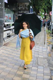 Sanya Malhotra feet photo thumbnail