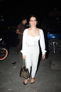Sanya Malhotra feet photo thumbnail