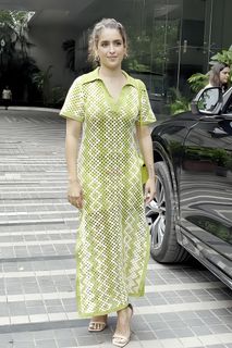 Sanya Malhotra feet photo thumbnail