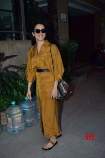 Sanya Malhotra feet photo thumbnail