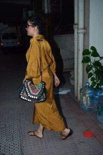 Sanya Malhotra feet photo thumbnail