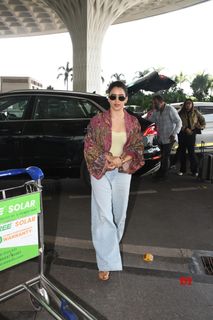 Sanya Malhotra feet photo thumbnail