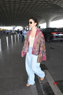 Sanya Malhotra feet photo thumbnail