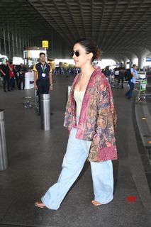 Sanya Malhotra feet photo thumbnail