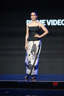 Sanya Malhotra feet photo 12