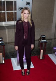 Saoirse Ronan feet photo thumbnail