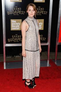 Saoirse Ronan feet photo thumbnail