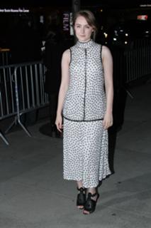 Saoirse Ronan feet photo thumbnail