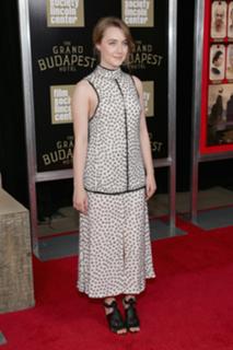 Saoirse Ronan feet photo thumbnail