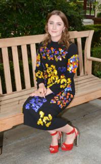 Saoirse Ronan feet photo thumbnail