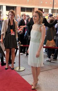 Saoirse Ronan feet photo thumbnail