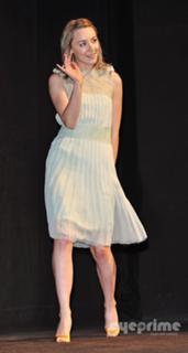 Saoirse Ronan feet photo thumbnail