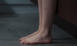 Saoirse Ronan feet photo thumbnail