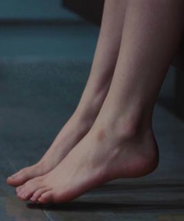 Saoirse Ronan feet photo thumbnail