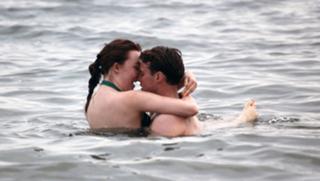 Saoirse Ronan feet photo thumbnail