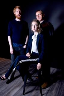 Saoirse Ronan feet photo thumbnail