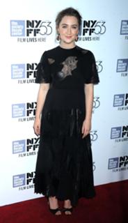 Saoirse Ronan feet photo thumbnail