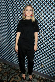 Saoirse Ronan feet photo thumbnail