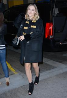 Saoirse Ronan feet photo thumbnail